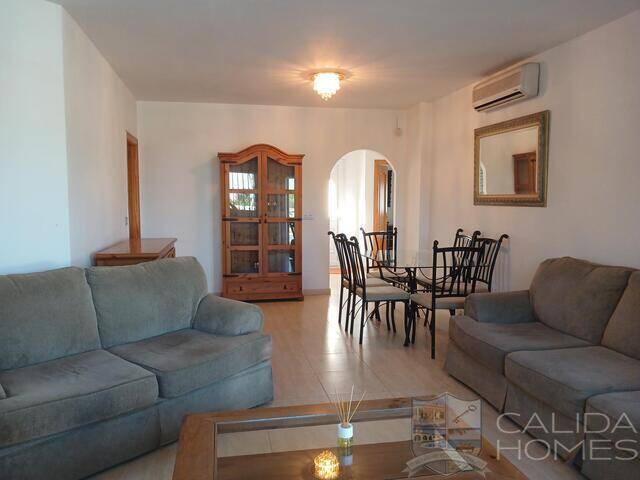 Villa Aston: Villa for Sale in Arboleas, Almería