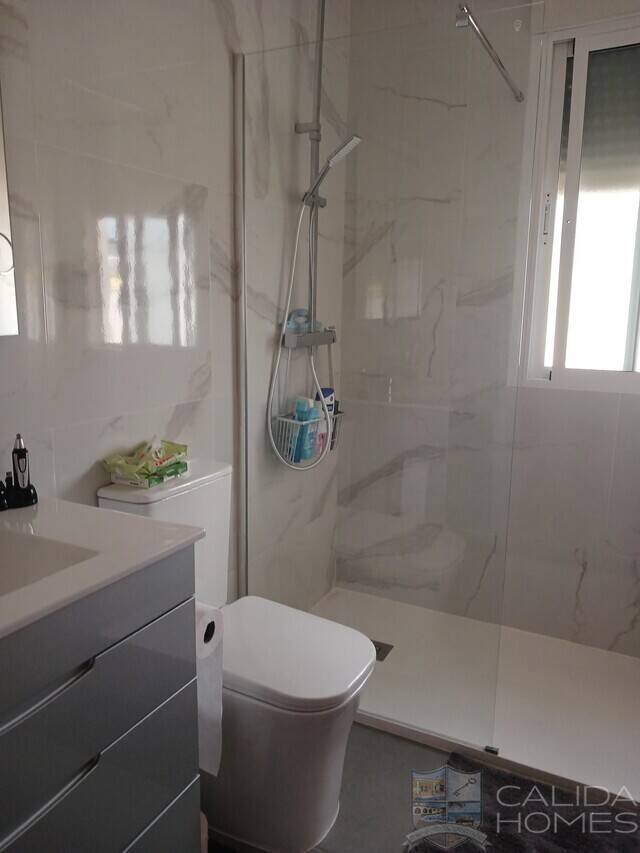 Villa Sasta: Villa for Sale in Arboleas, Almería