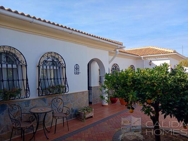 casa de bella: Villa for Sale in Arboleas, Almería