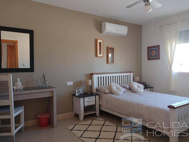 Villa Enchantment: Villa for Sale in Partaloa, Almería