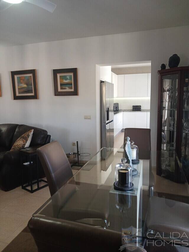 Villa Blanca: Villa for Sale in Cantoria, Almería