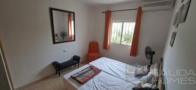 VILLA  BÚHO: Villa for Sale in Los Higuerales, Almería