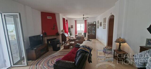 VILLA  BÚHO: Villa for Sale in Los Higuerales, Almería