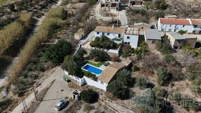 Country house in Cantoria, Almería