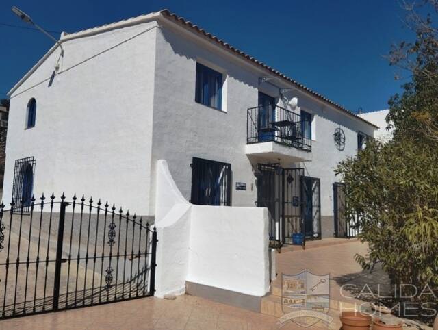 Casa Sunlight: Country house for Sale in Cantoria, Almería