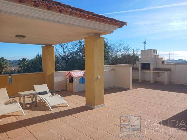 Villa Elefante: Villa for Sale in La Alfoquia, Almería