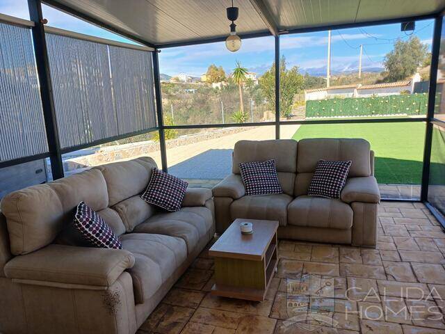 Villa Helena: Villa for Sale in Arboleas, Almería