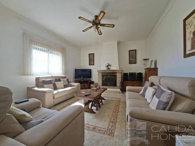 Villa Freesia: Villa for Sale in Partaloa, Almería