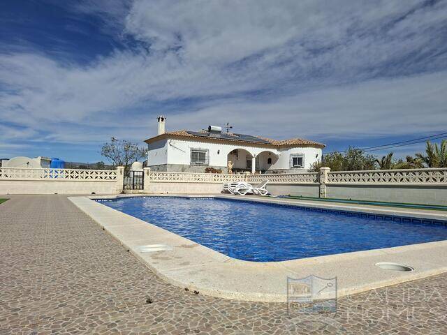 Villa Freesia: Villa for Sale in Partaloa, Almería