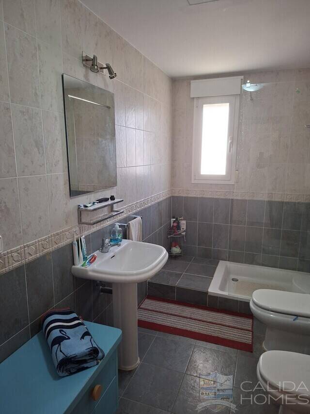 Villa Aster: Villa for Sale in Albox, Almería