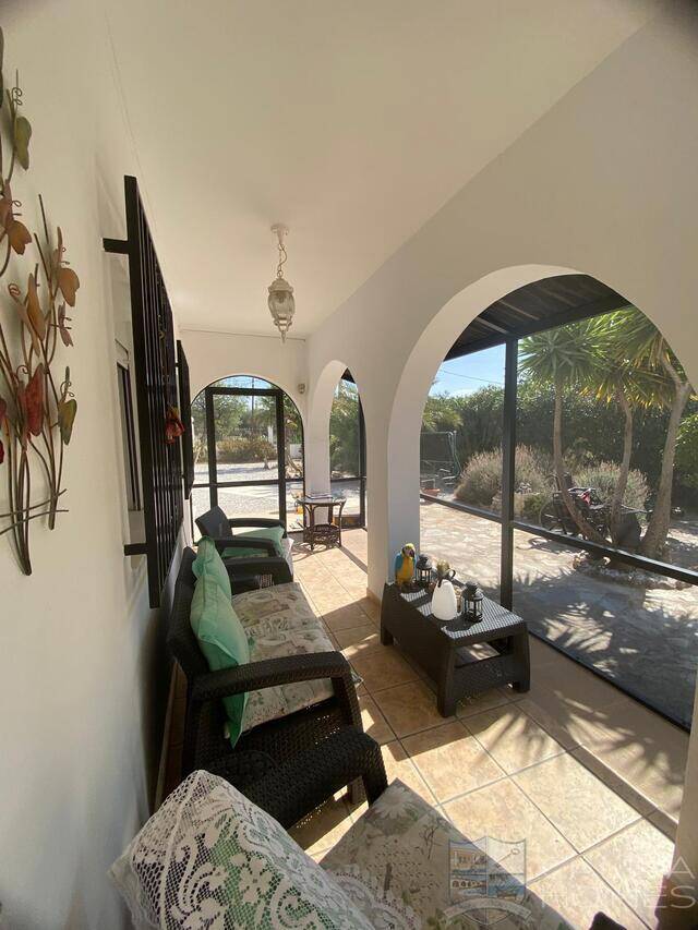 Casa Fuente: Villa for Sale in Oria, Almería