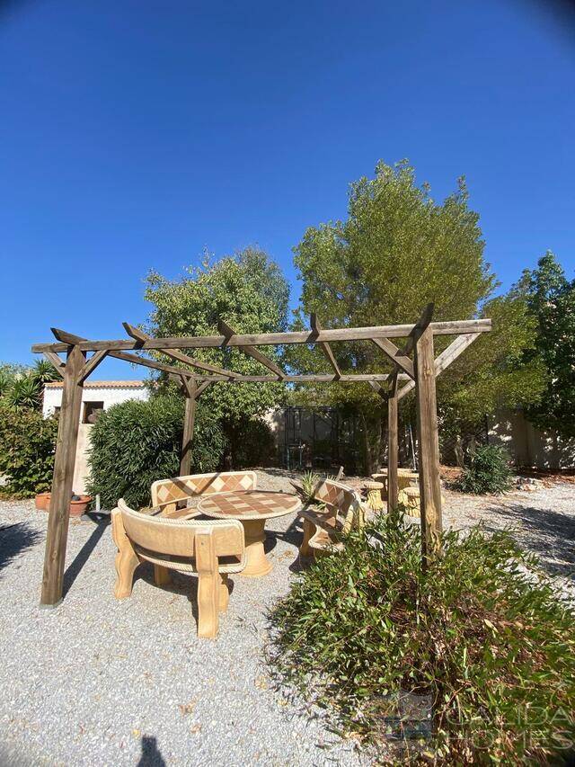 Casa Fuente: Villa for Sale in Oria, Almería