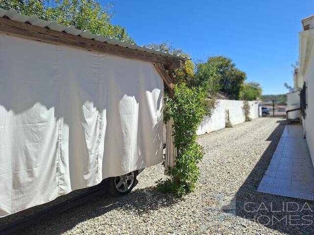 Casa de Sol: Villa for Sale in Arboleas, Almería