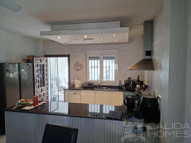 Casa de Sol: Villa for Sale in Arboleas, Almería