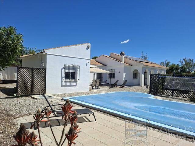 Casa de Sol: Villa for Sale in Arboleas, Almería