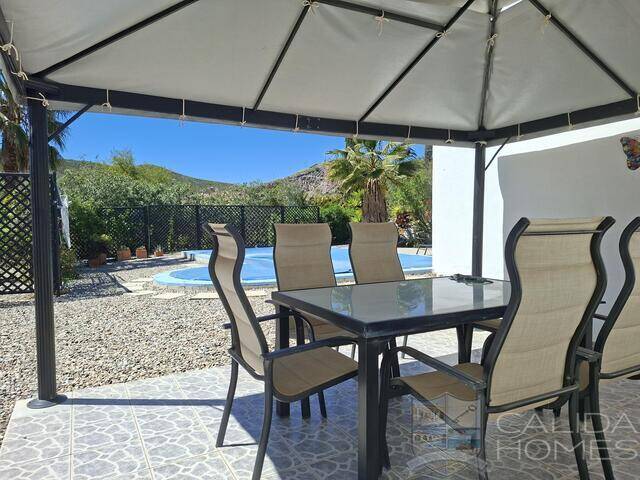 Casa de Sol: Villa for Sale in Arboleas, Almería