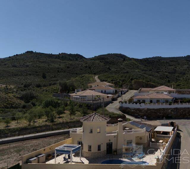 Casa de Zeus: Villa for Sale in Arboleas, Almería