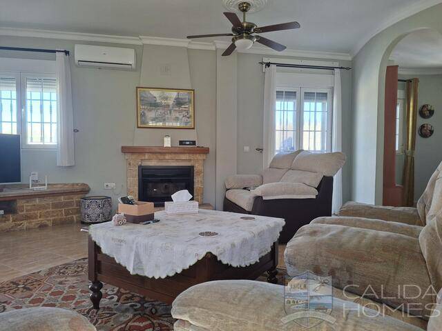 Casa de Zeus: Villa for Sale in Arboleas, Almería