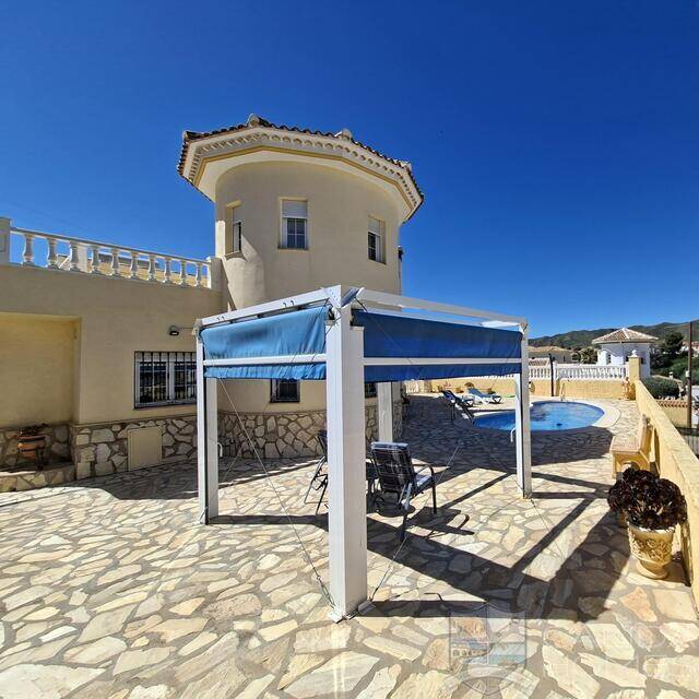Casa de Zeus: Villa for Sale in Arboleas, Almería