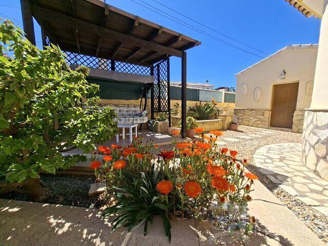 Casa de Zeus: Villa for Sale in Arboleas, Almería