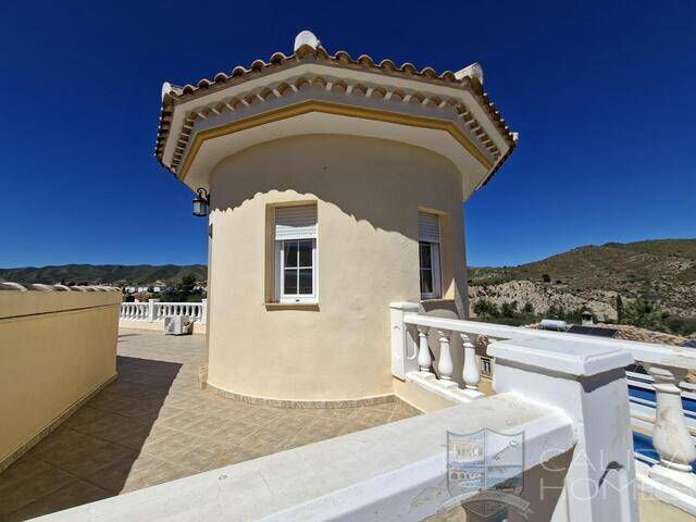 Casa de Zeus: Villa for Sale in Arboleas, Almería