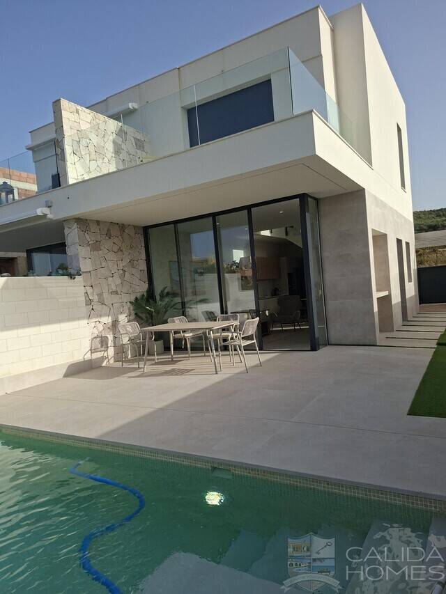 Bella Valle Del Este: Villa for Sale in Vera, Almería