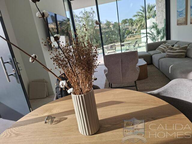 Bella Valle Del Este: Villa for Sale in Vera, Almería