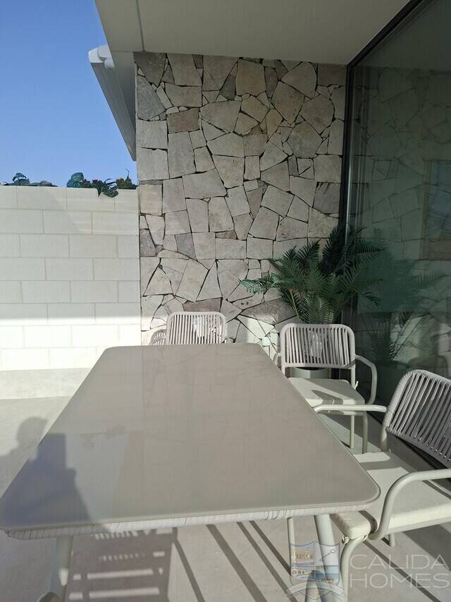 Bella Valle Del Este: Villa for Sale in Vera, Almería