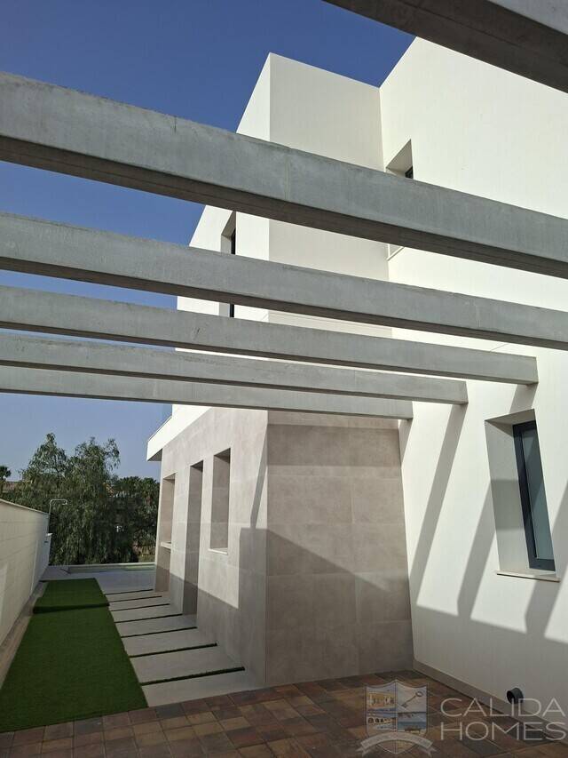 Bella Valle Del Este: Villa for Sale in Vera, Almería