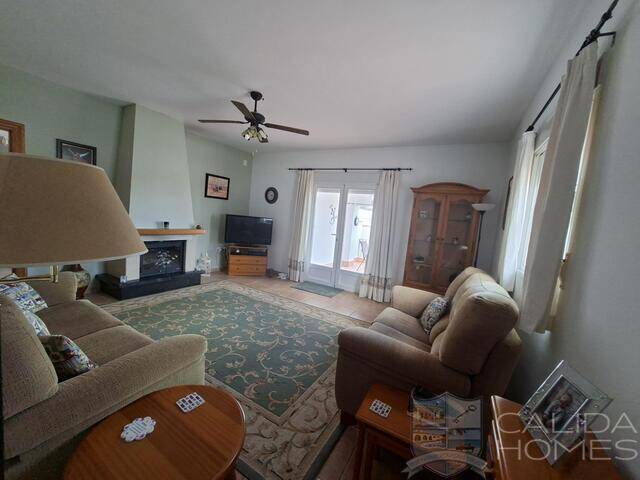 Casa de Estrella: Villa for Sale in Arboleas, Almería