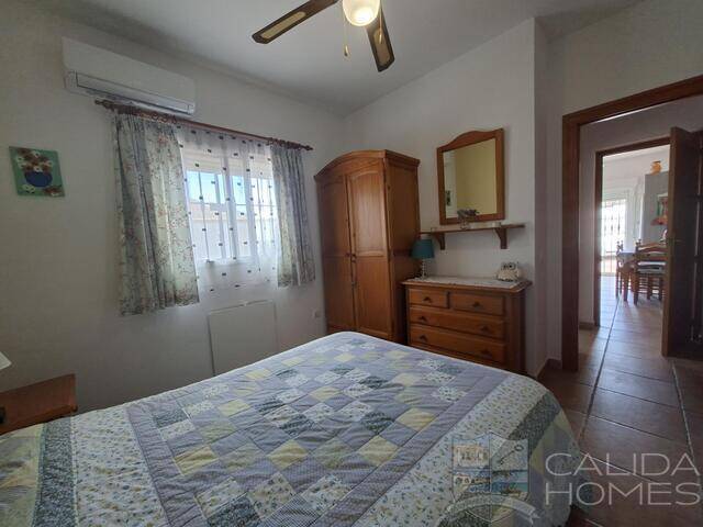 Casa de Estrella: Villa for Sale in Arboleas, Almería