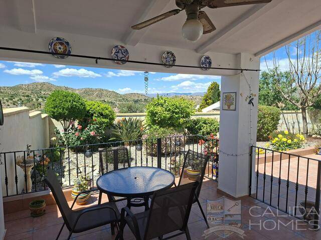 Casa de Estrella: Villa for Sale in Arboleas, Almería