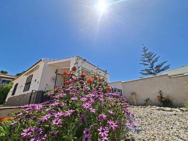 Casa de Estrella: Villa for Sale in Arboleas, Almería