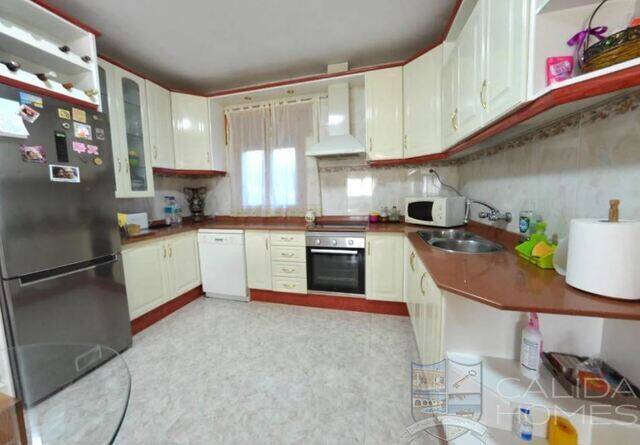 Casa Lindo: Country house for Sale in Albox, Almería