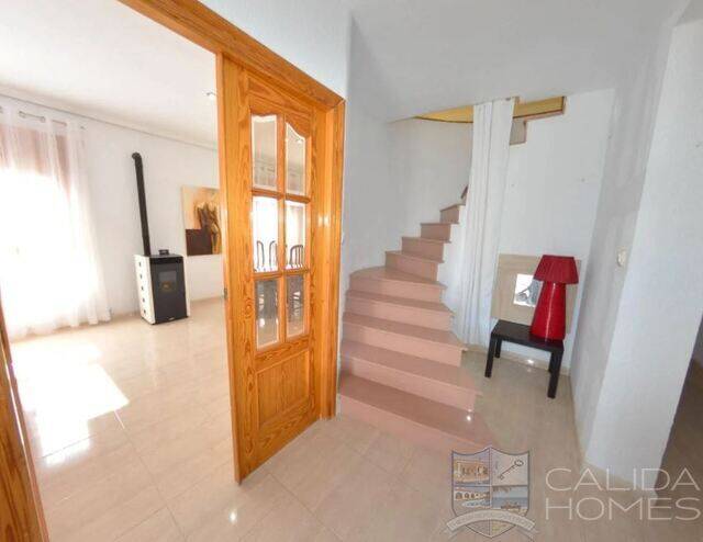 Casa Lindo: Country house for Sale in Albox, Almería