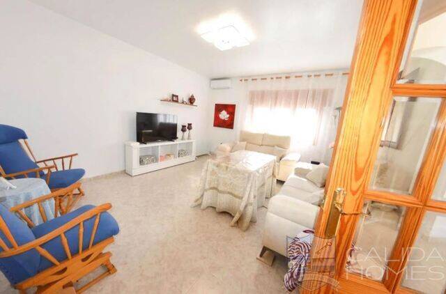 Casa Lindo: Country house for Sale in Albox, Almería