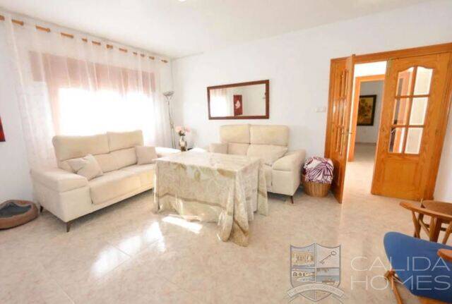 Casa Lindo: Country house for Sale in Albox, Almería