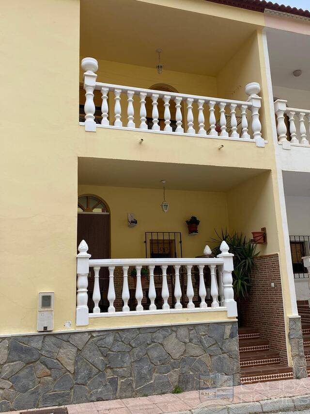 Casa Cierva: Town house for Sale in Oria, Almería