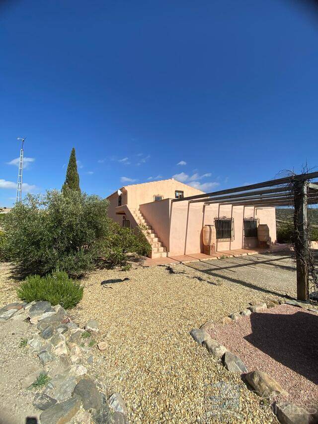 Cortijo Arbol: Country house for Sale in Oria, Almería