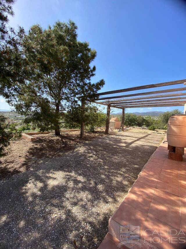 Cortijo Arbol: Country house for Sale in Oria, Almería