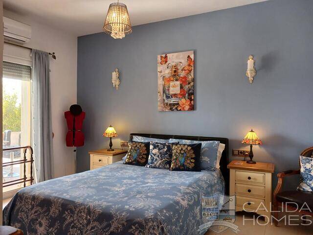 Villa Paloma: Villa for Sale in Partaloa, Almería