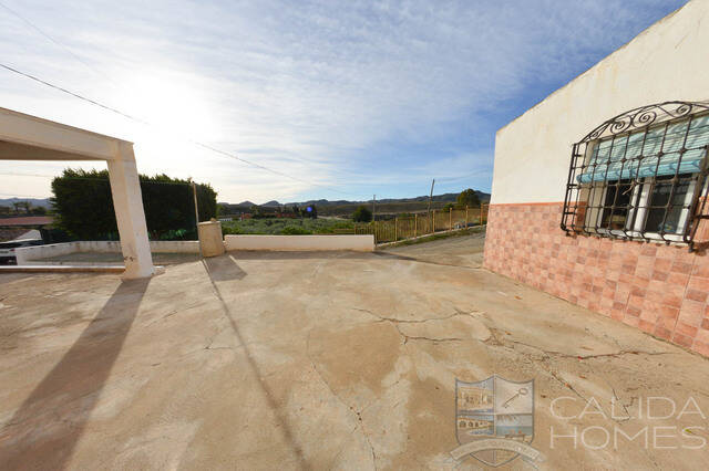 Casa Palaces: Country house for Sale in Zurgena, Almería