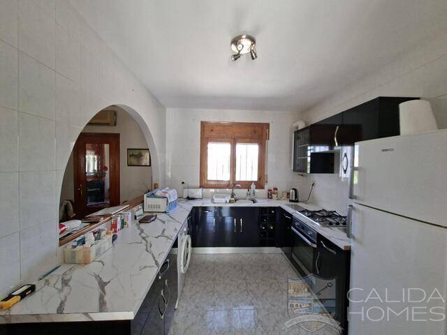Villa Romero: Villa for Sale in Arboleas, Almería