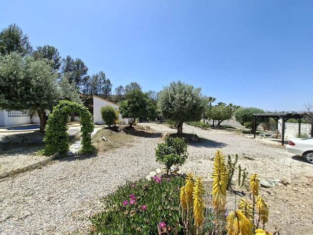 Villa Romero: Villa for Sale in Arboleas, Almería