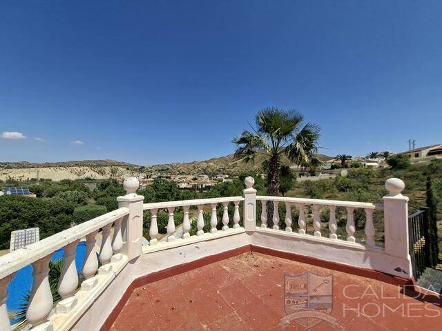 Villa Romero: Villa for Sale in Arboleas, Almería