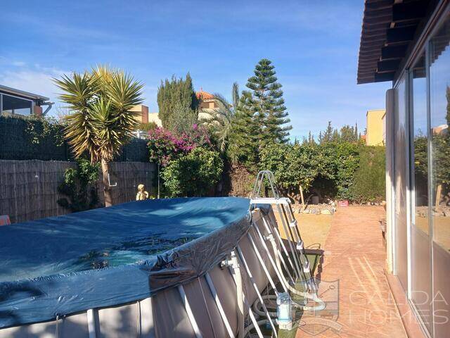 Villa Elefante: Villa for Sale in La Alfoquia, Almería