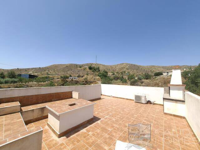 Villa Solare: Villa for Sale in Huercal-Overa, Almería Villa Solare: Villa for Sale in Huercal-Overa, Almería