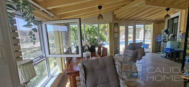 Villa Sable: Villa for Sale in Arboleas, Almería