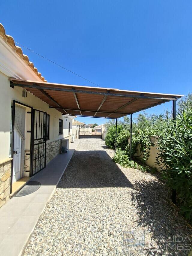 Villa Lua: Villa for Sale in Arboleas, Almería