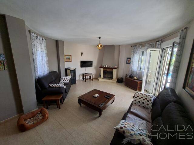 Villa Lua: Villa for Sale in Arboleas, Almería